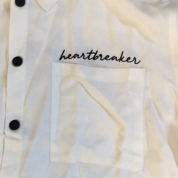 Heart breaker button short sleeve top - Picture 6 of 8